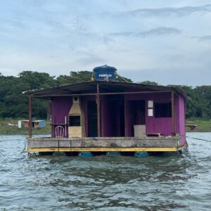 Casa Flutuante Trinca Ferro